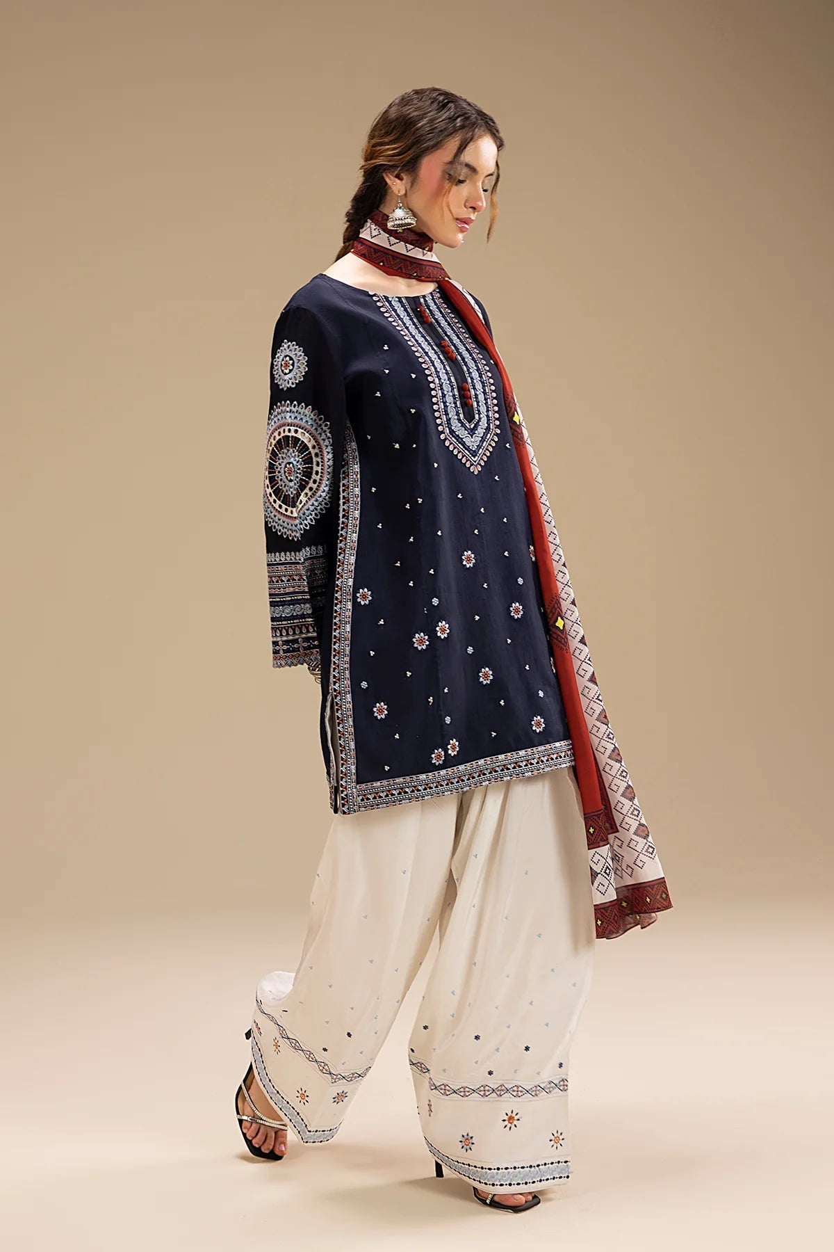 Jazmin Unstitched Luxury Dhanak Heavy Embroidered 3PC Suit