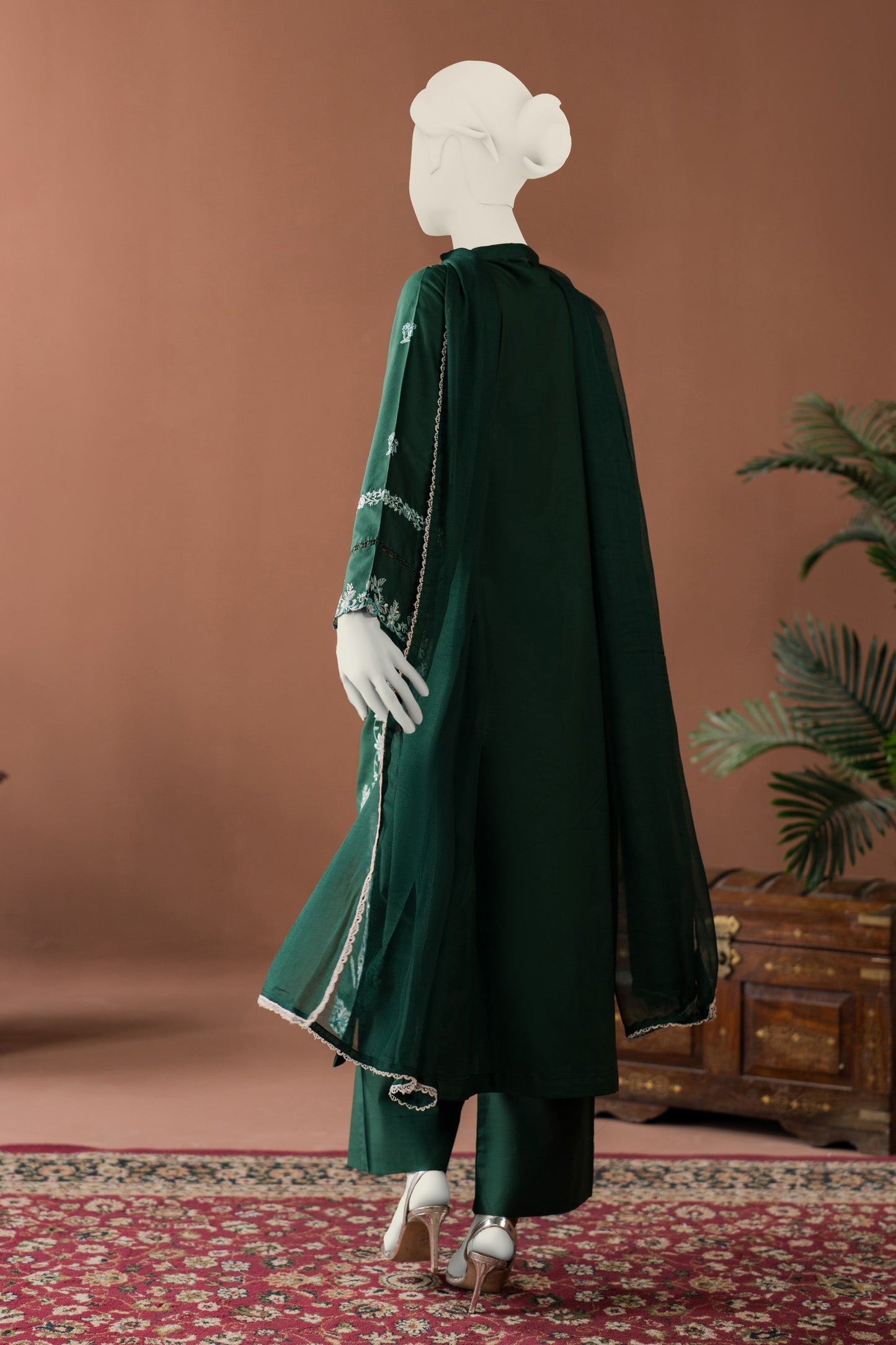3Pc unstitched Dhanak With Plain Shawl