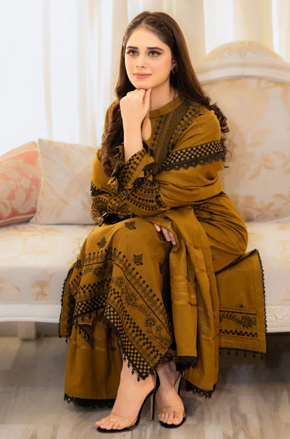Winter 3PC Dhanak Embroidered Suit - LIBASS